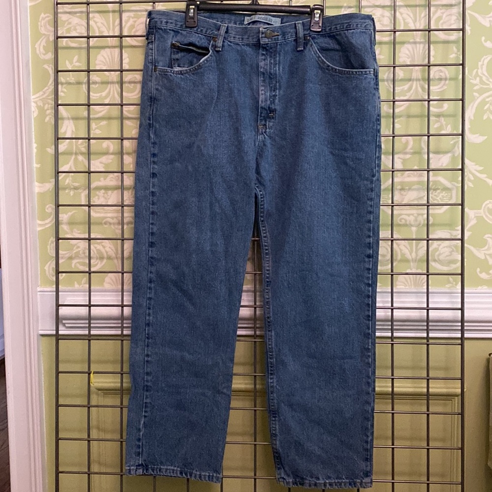 42 x 30 Lee’s regular fit jeans